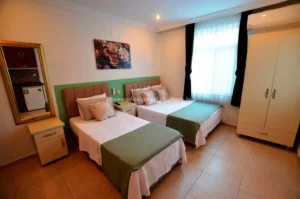 Lara Zeynep Pansiyon